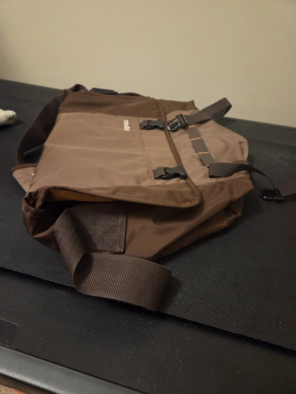 BROWN JANSPORT LAPTOP  MESSENGER Bag